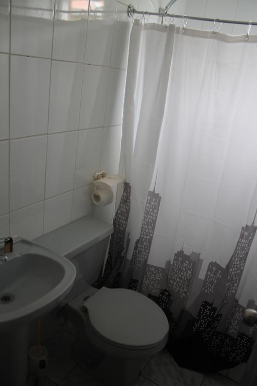 Puma House Hostel ปวยร์โตนาตาเลส ภายนอก รูปภาพ