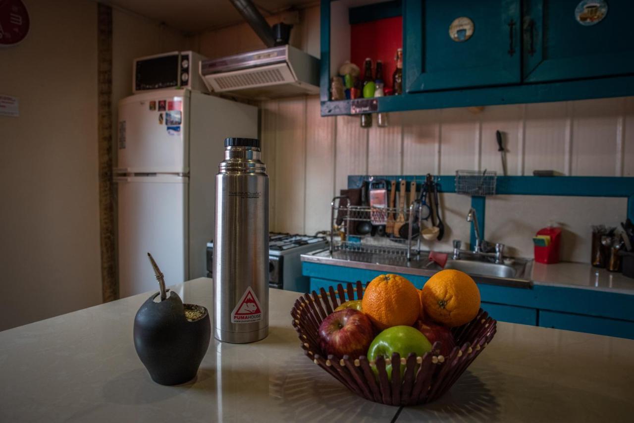 Puma House Hostel ปวยร์โตนาตาเลส ภายนอก รูปภาพ